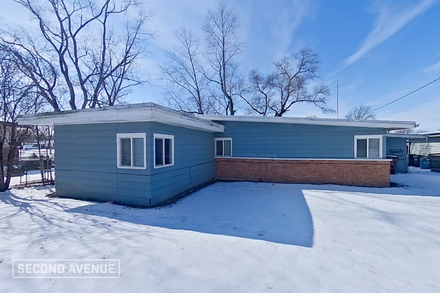 Building Photo - 441 Talala St