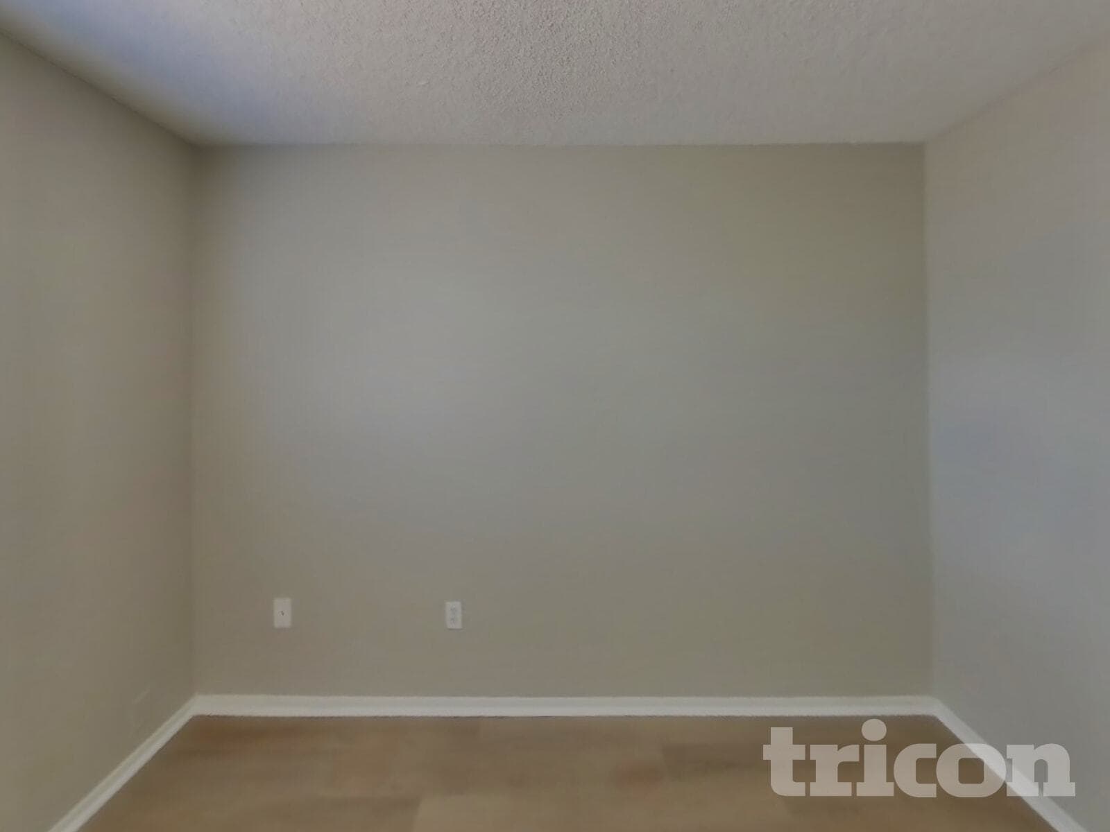 Building Photo - 7100 W Cheryl Dr