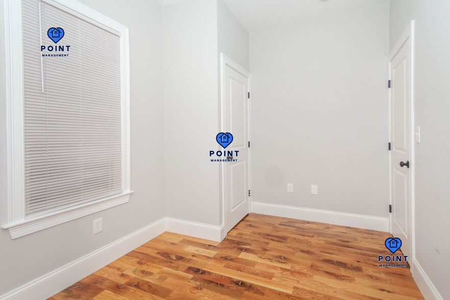 Building Photo - 128 Bremen St