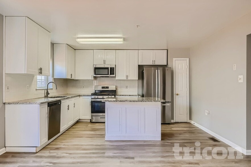 Building Photo - 4633 Sherwood Mills Rd