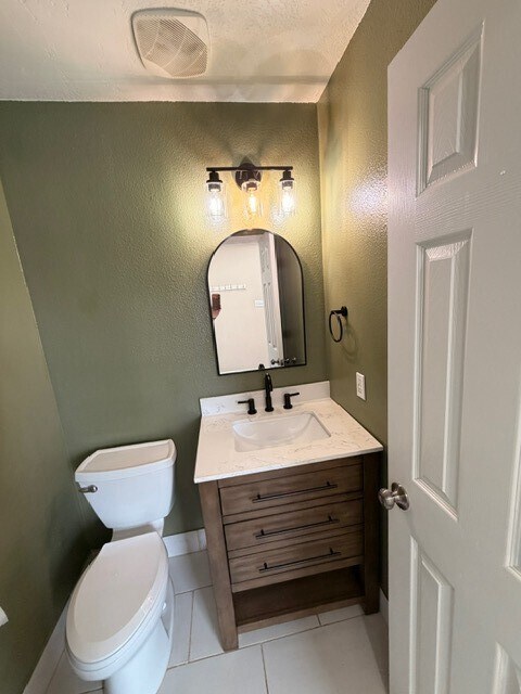 Building Photo - 2602 Shark Cir