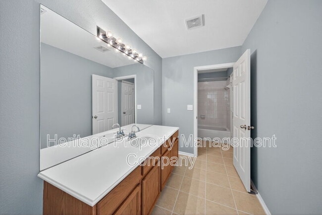 Building Photo - 13168 Mystic Saddle