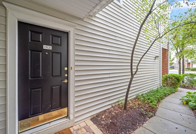 Building Photo - Peaceful Living at Marcey Creek