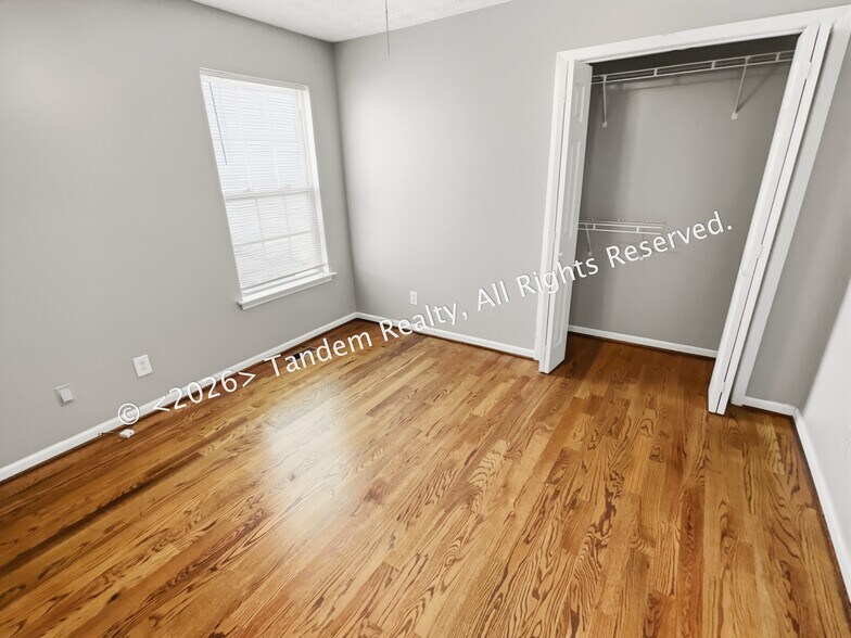 Building Photo - 1525 Luton St
