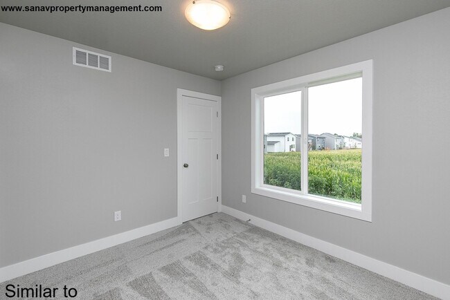 Building Photo - Experience Home Perfection in Style! Spacious 3-Bed Home Coming Up in Ankeny!