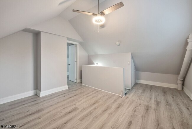 Building Photo - 204 Forest St