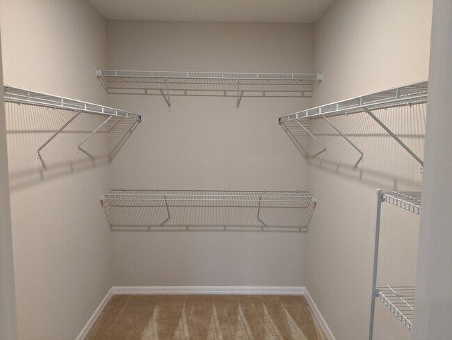 Building Photo - 544 Pinecrest Loop