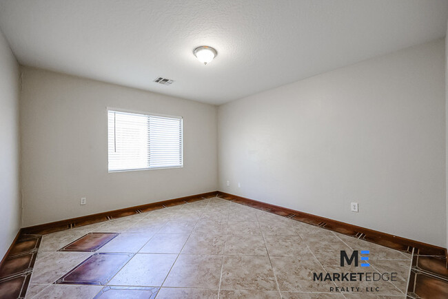 Building Photo - Home at El Mirage Rd/Cactus Rd! JOIN THE W...