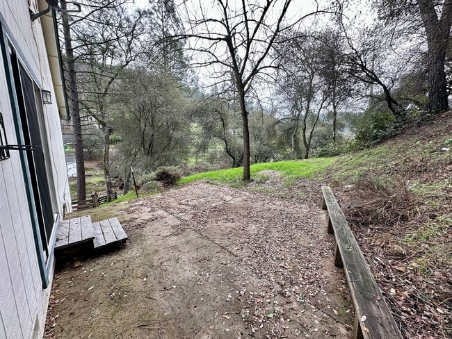 Building Photo - Creekside Home with Bonus Room above 2-Car Garage Alta Sierra
