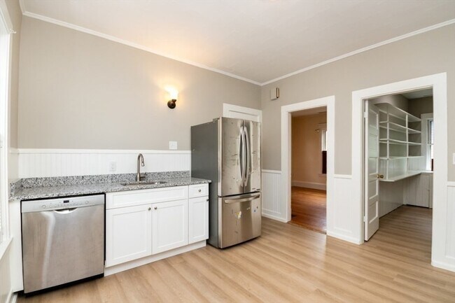 Building Photo - 24 Walden St