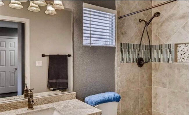 Building Photo - AWESOME 3 BEDROOM RENTAL DUAL LIVING SPACES LOCATED IN THE SW!!!!