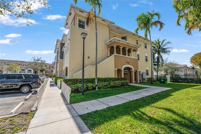 Building Photo - 10870 NW 88th Terrace