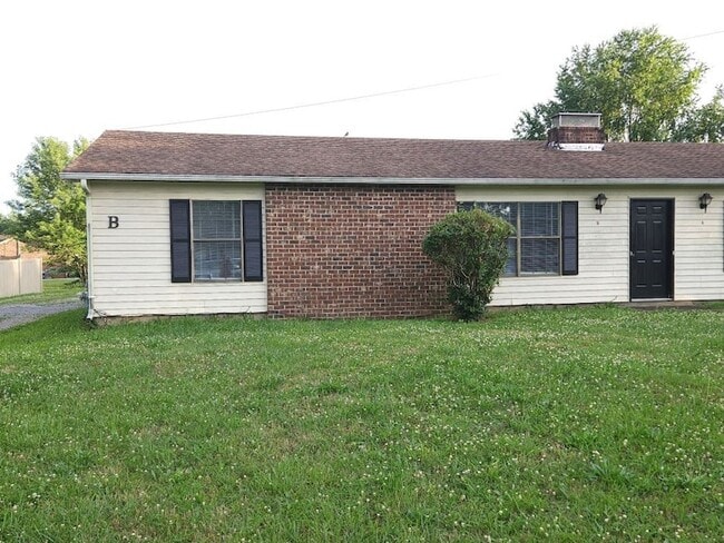 Building Photo - 340 Creekwood Ct