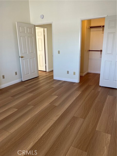 Building Photo - 2800 Plaza del Amo