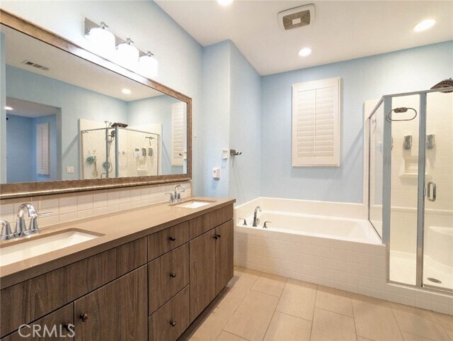 Building Photo - 3290 E Yountville Dr
