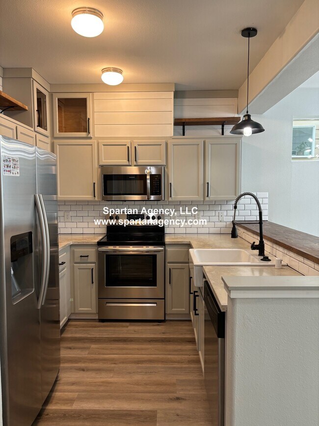 Building Photo - 21514 104th Street Ct E