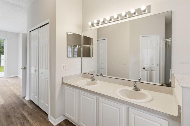 Building Photo - 251 Grouper Ct
