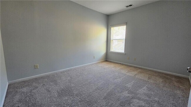 Building Photo - 400 Macland Mill Dr