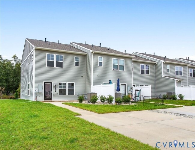 Building Photo - 231 Whiteside Rd