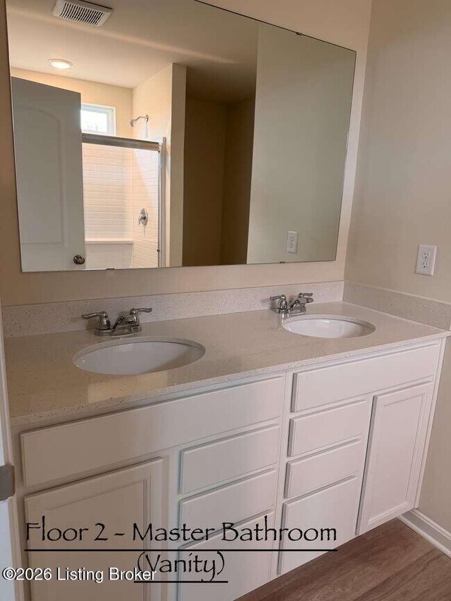 Building Photo - 2019 Lyndon Green Cir