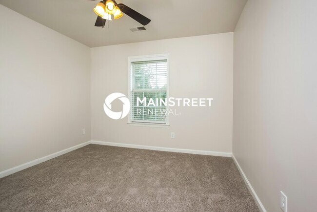 Building Photo - 4 Bedroom Pet-Friendly Home in Olive Branch, MS with Main Street Renewal