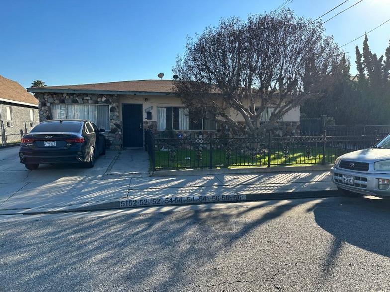 Primary Photo - 5154 Santa Ana St