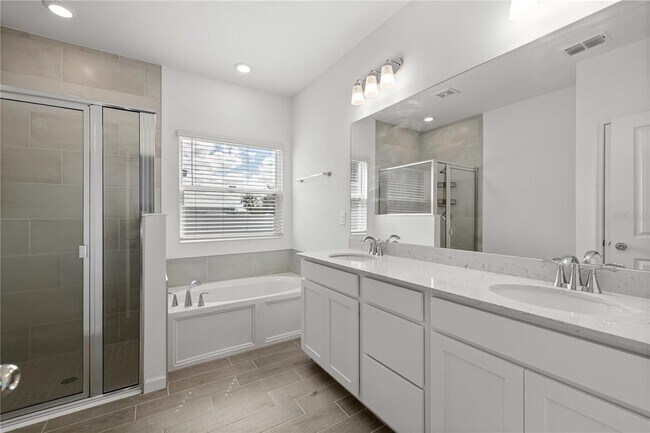 Building Photo - 1604 NW 44th Ct