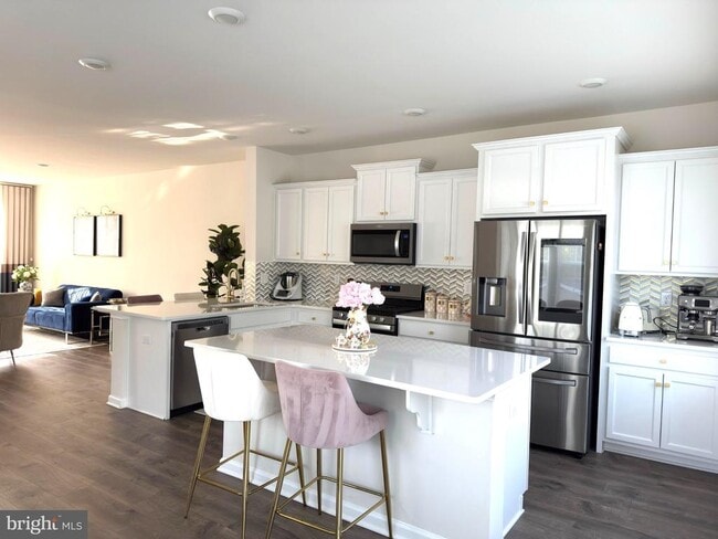 Building Photo - 1 Autumn Park Blvd