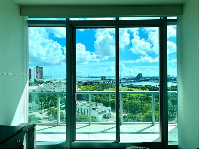 Building Photo - 888 Biscayne Blvd