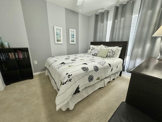 Building Photo - 4274 Calinda Ln