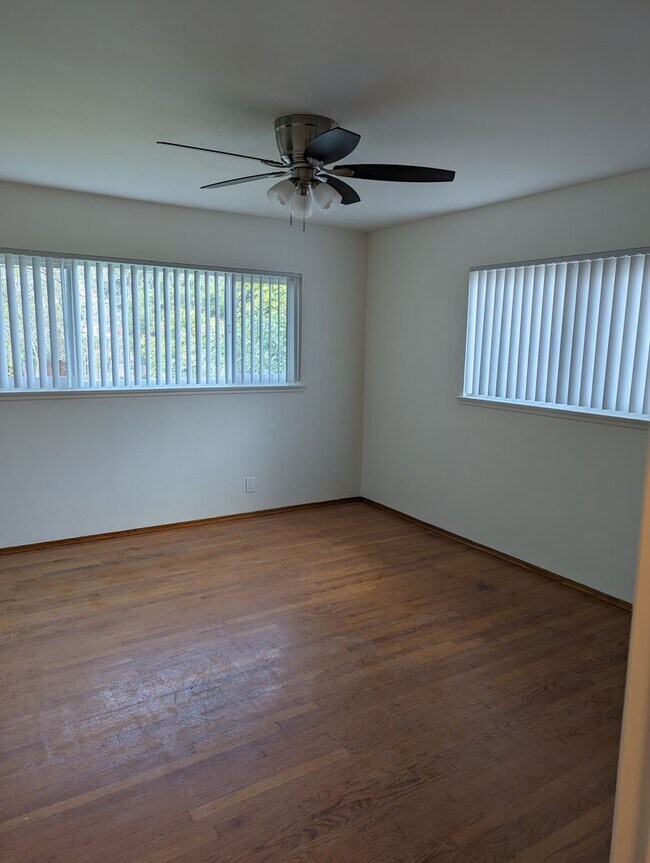 Building Photo - 2 Bed/1 Bath in Lemon Grove