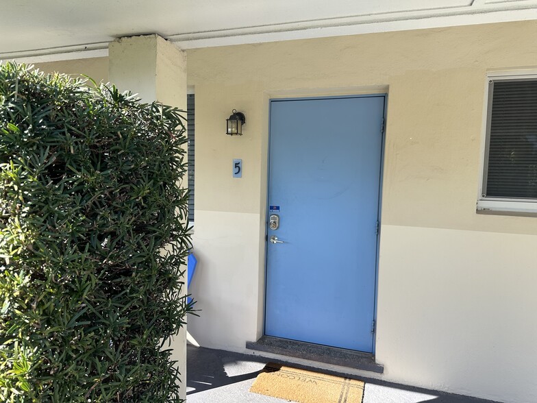 Building Photo - 1258 Beach Rd