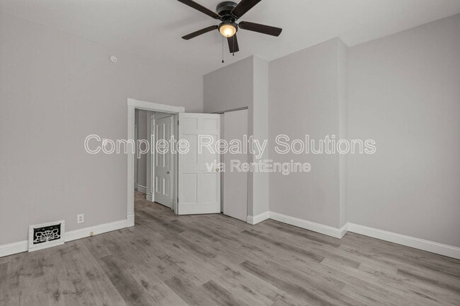 Building Photo - 4035 Schiller Pl