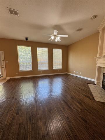 Building Photo - 9101 Forest Hills Dr
