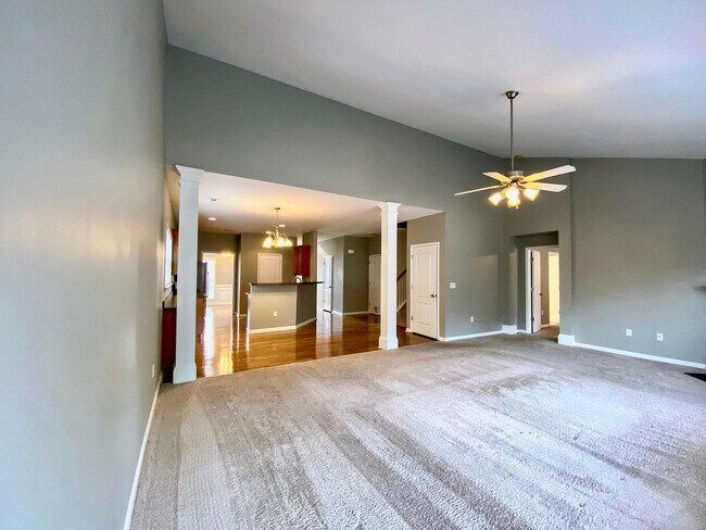 Building Photo - 109 Paqcolet Dr