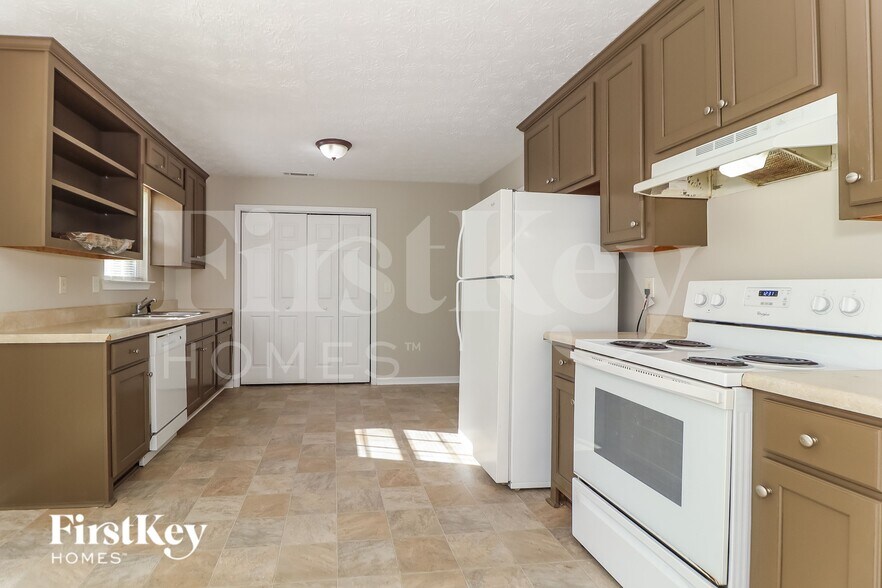 Building Photo - 4513 Waterman Dr