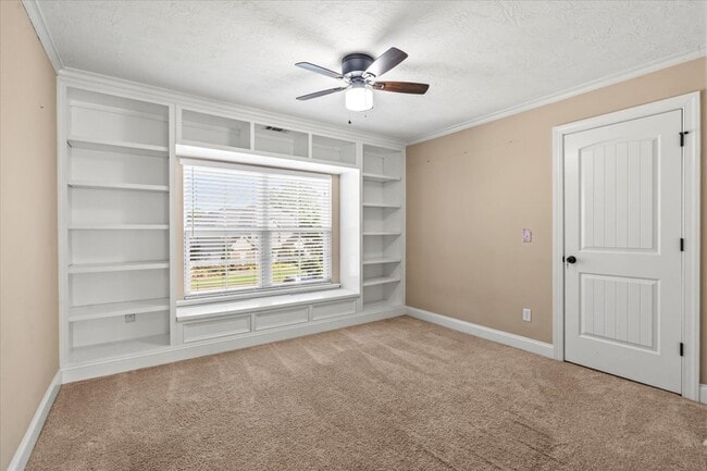 Building Photo - 839 Leyland Ln