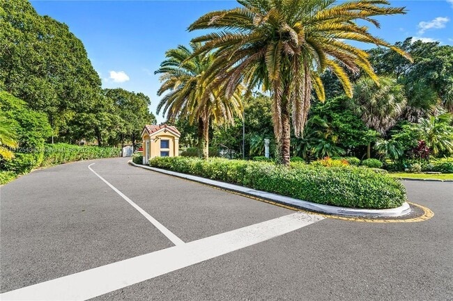 Building Photo - 2361 NW 33rd St