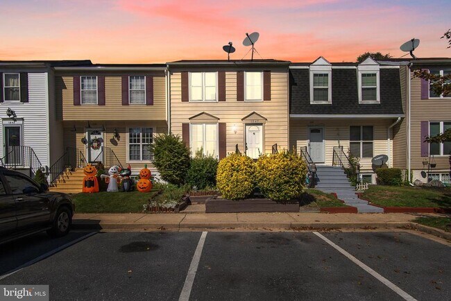 Building Photo - 1847 Dulaney Ct