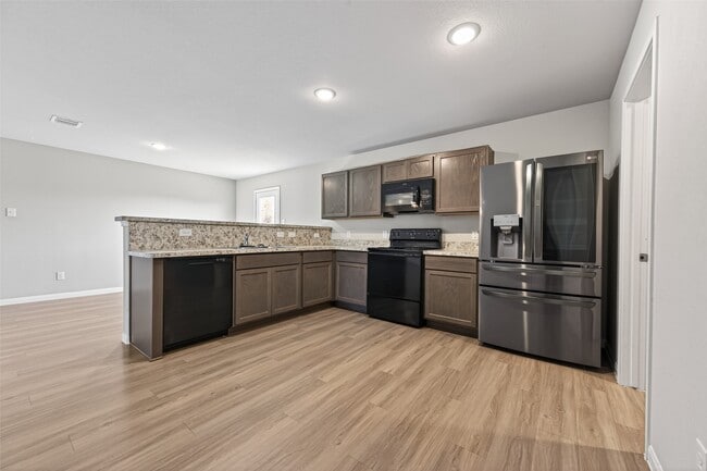 Building Photo - 940 21st St