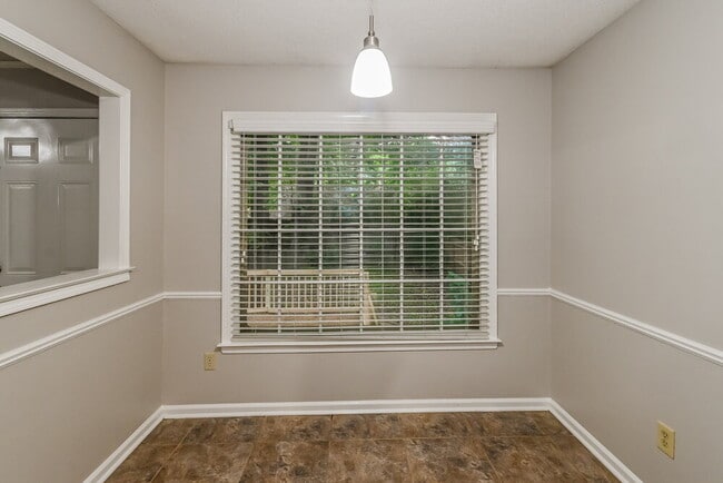 Building Photo - 4030 Birch Glen Dr