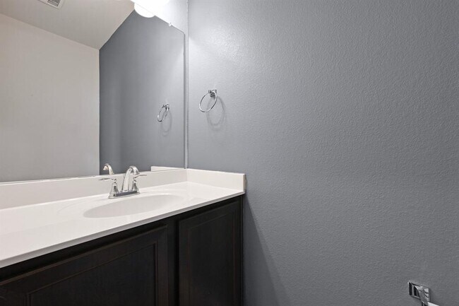 Building Photo - 7902 Mellencamp Dr