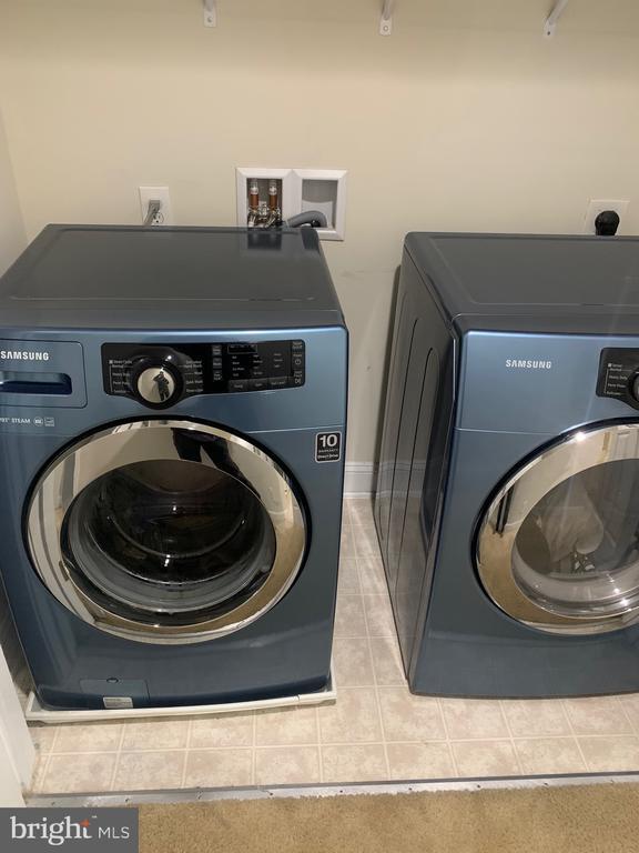 Building Photo - 43557 White Cap Terrace