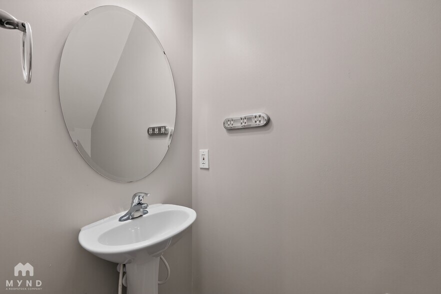 Building Photo - 116 Canvasback Dr