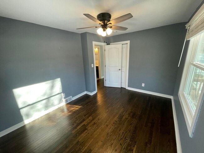 Building Photo - 8380 Huron River Dr