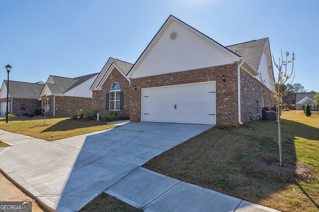 Building Photo - 931 Park Pl St