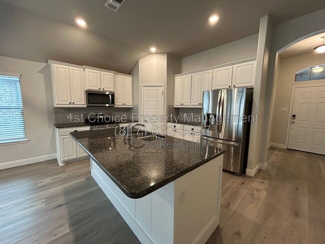 Building Photo - 6340 Battle Mountain Trl