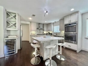 Building Photo - 5638 Grape St