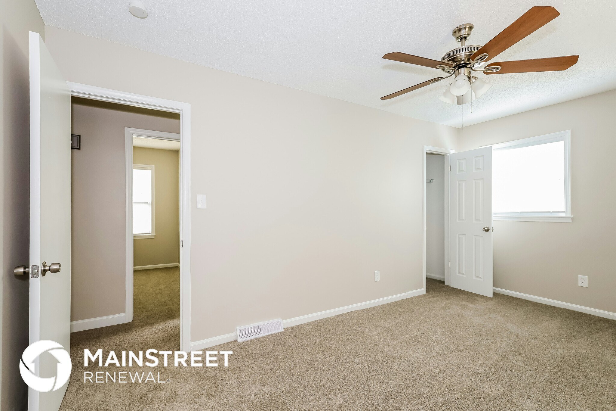 Building Photo - 3015 Daisy Ct