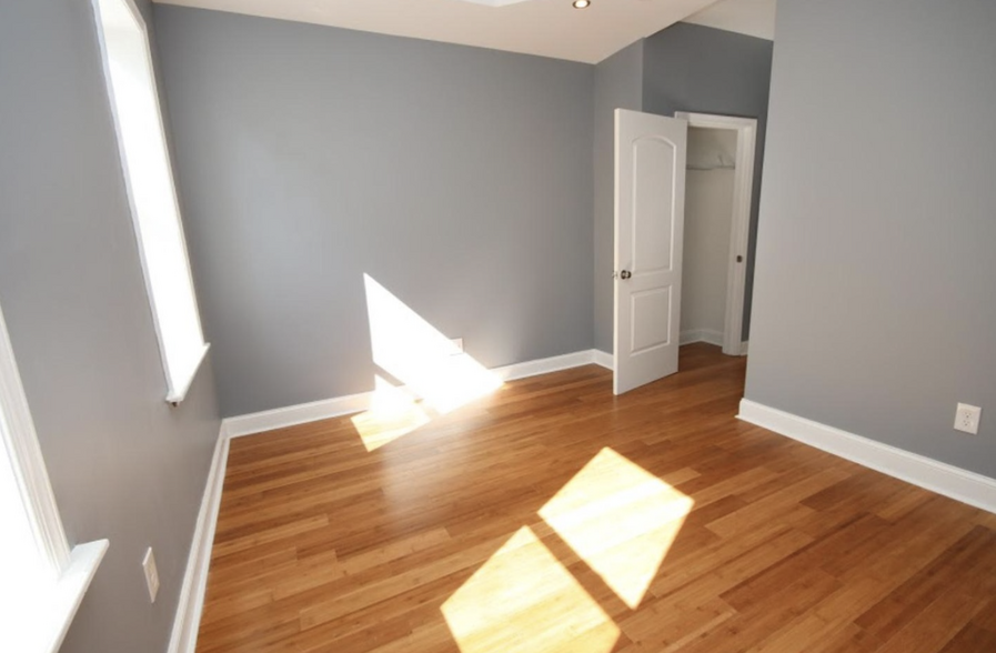 Main Bedroom - 2917 Wilder St